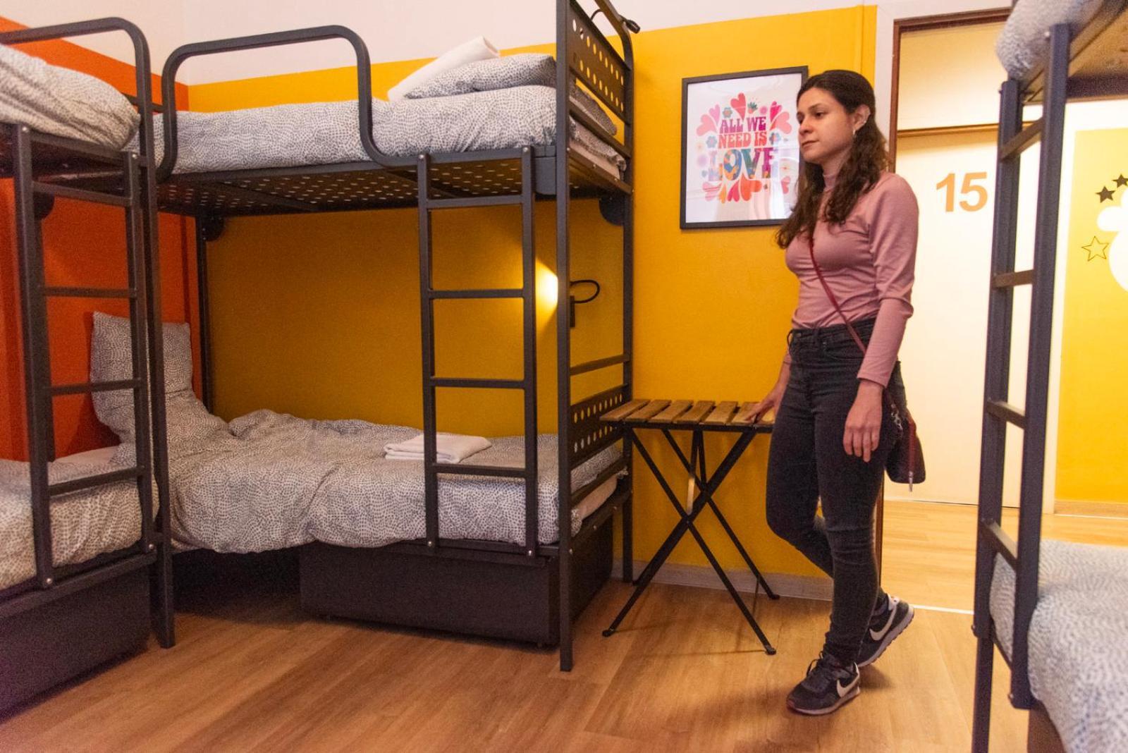 רימיני Sunflower Beach Backpacker Hostel & Bar מראה חיצוני תמונה