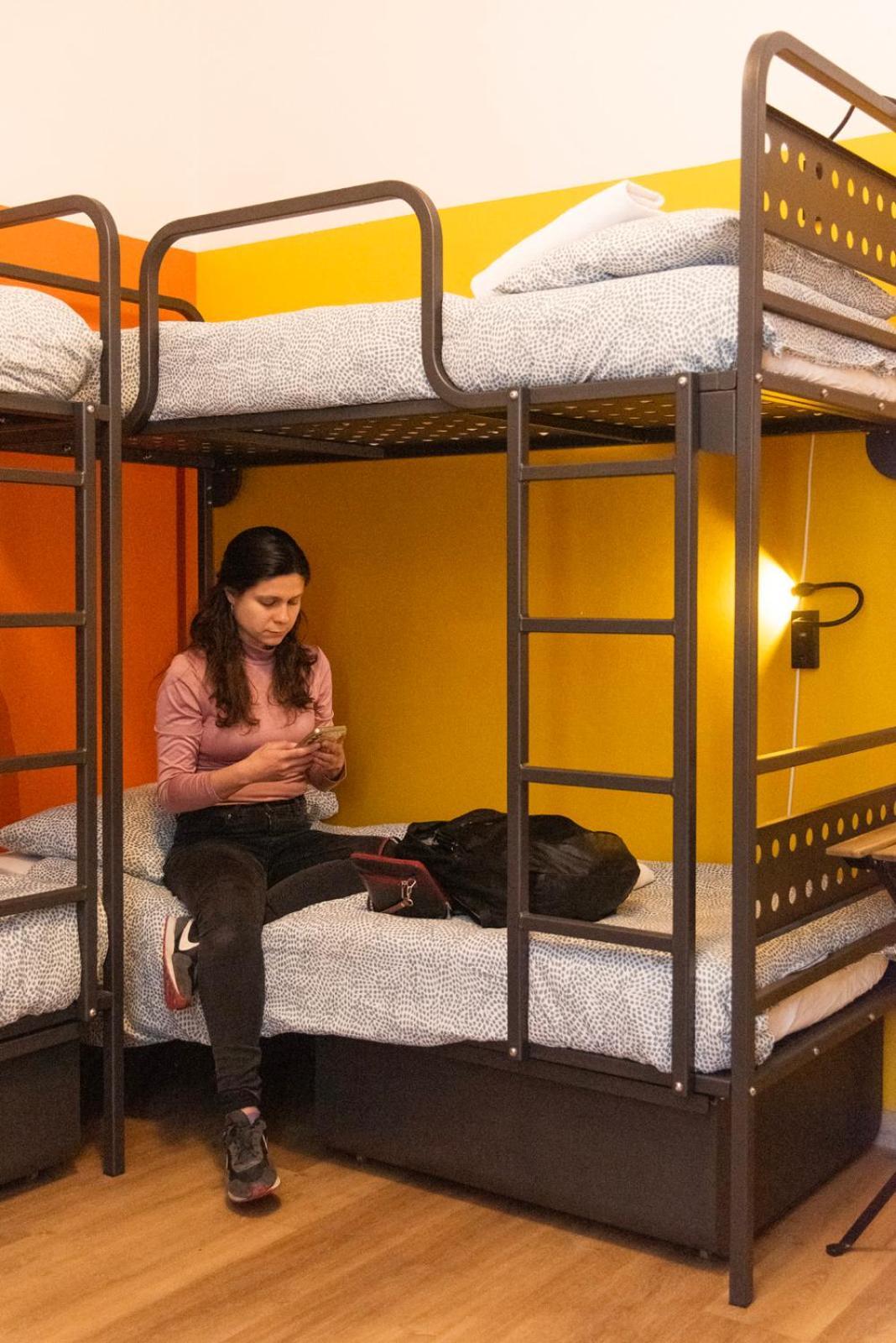 רימיני Sunflower Beach Backpacker Hostel & Bar מראה חיצוני תמונה