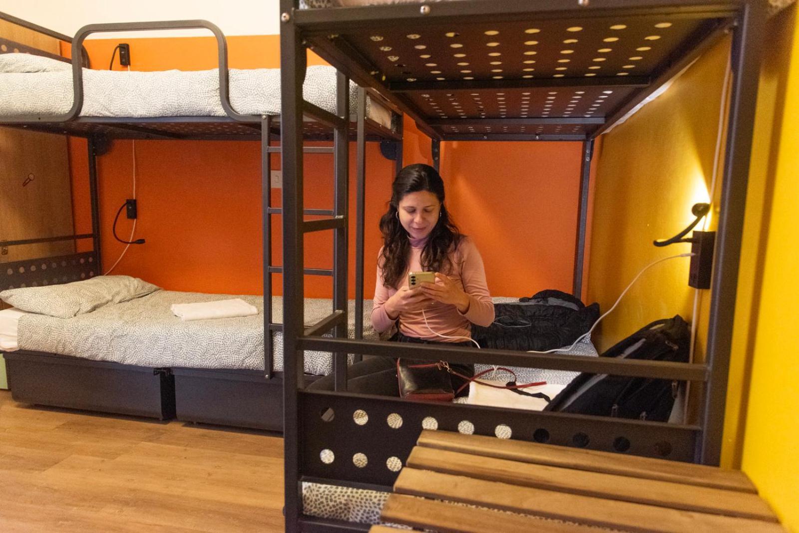 רימיני Sunflower Beach Backpacker Hostel & Bar מראה חיצוני תמונה